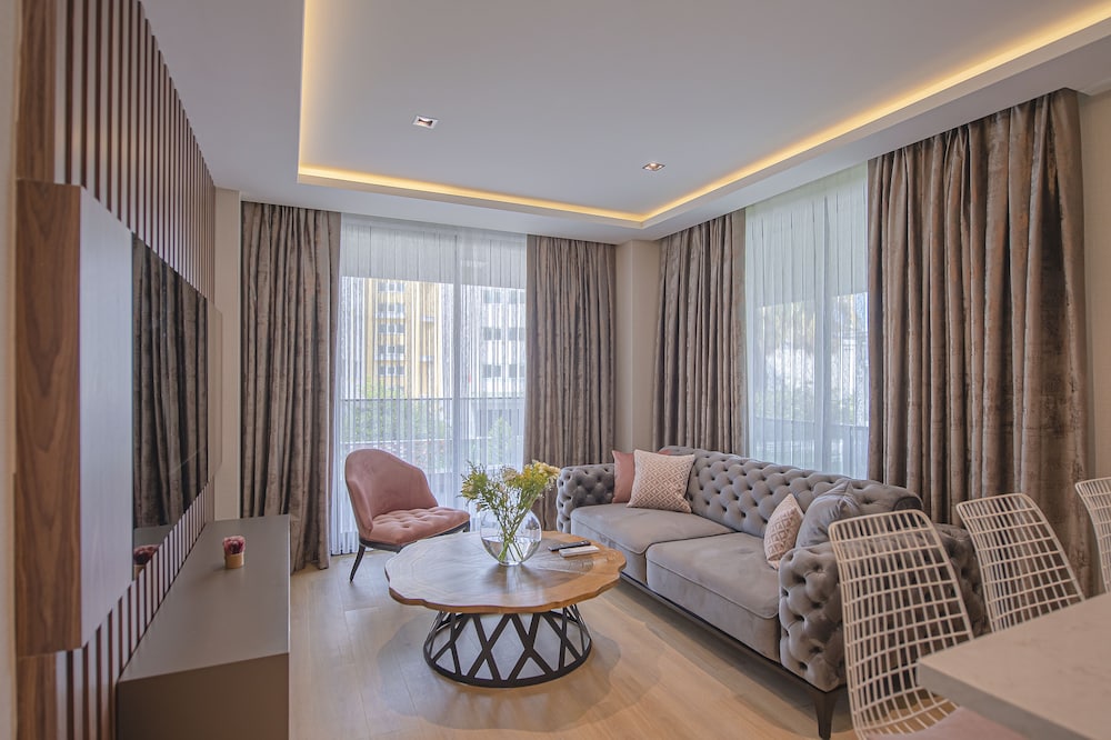 Sealife Royal Suites 9