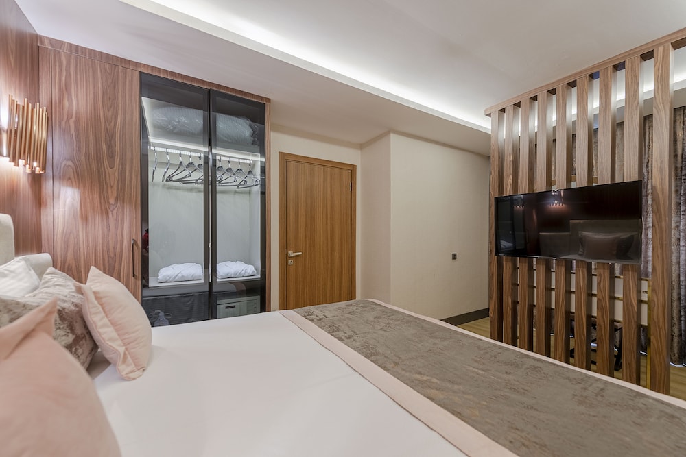 Sealife Royal Suites 11