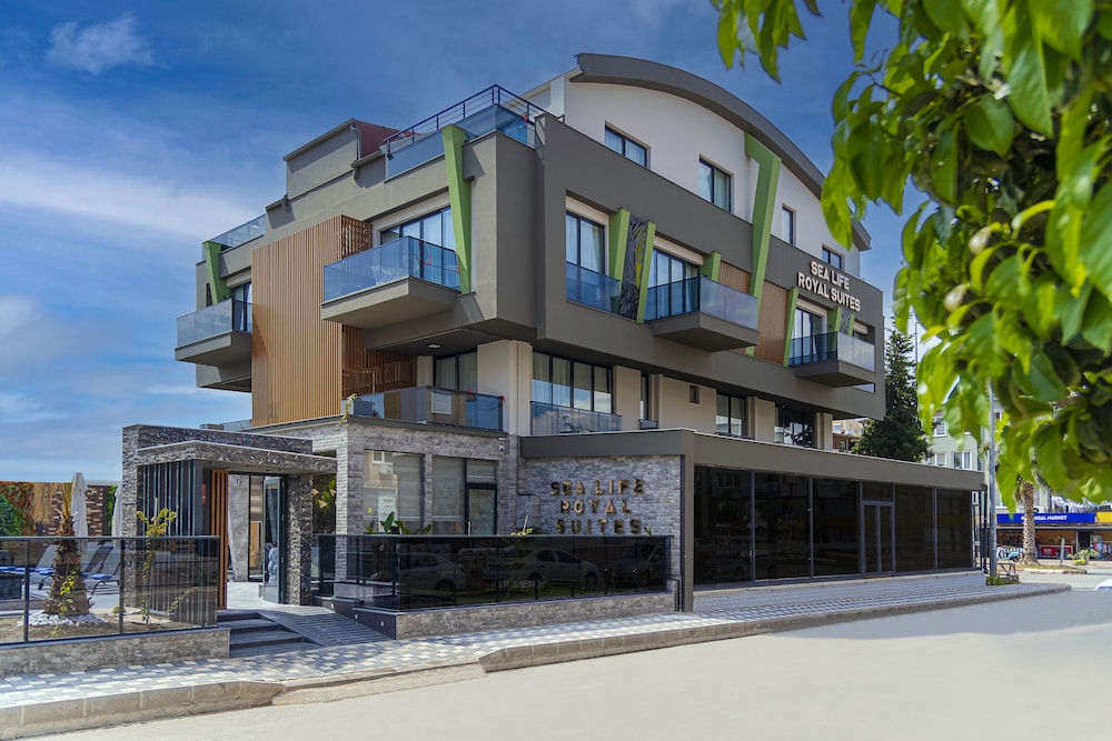Sealife Royal Suites 1