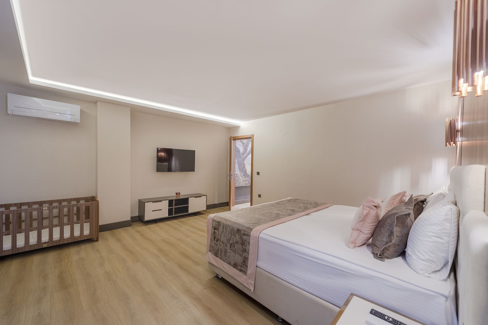 Sealife Royal Suites 14