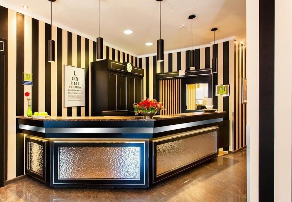 The Domicil Hotel 6