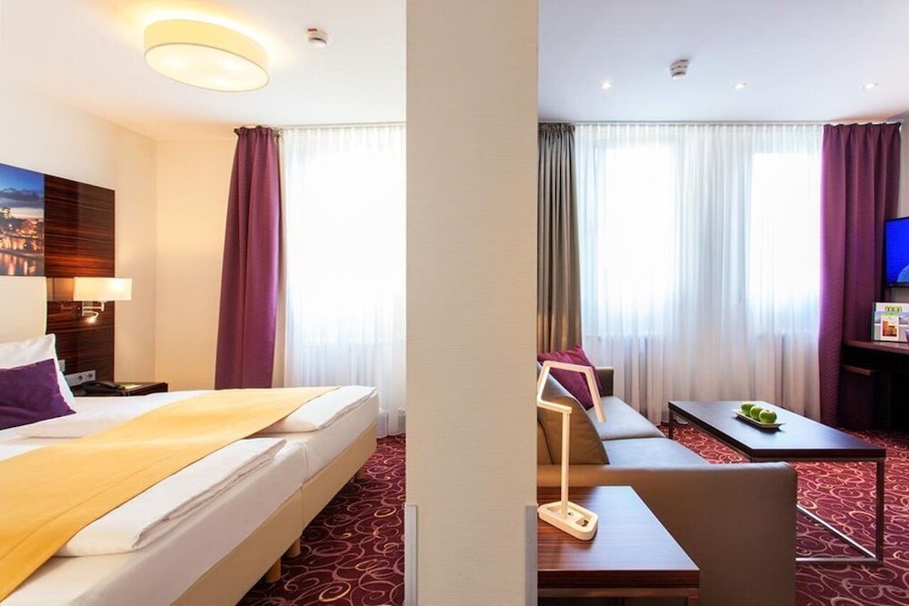 The Domicil Hotel 21