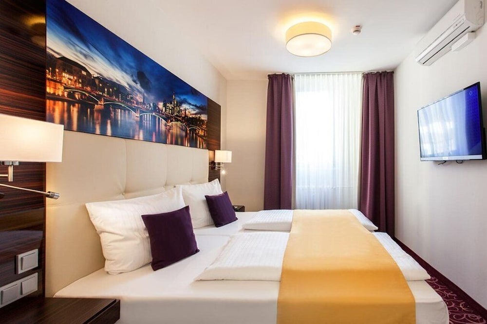 The Domicil Hotel 1