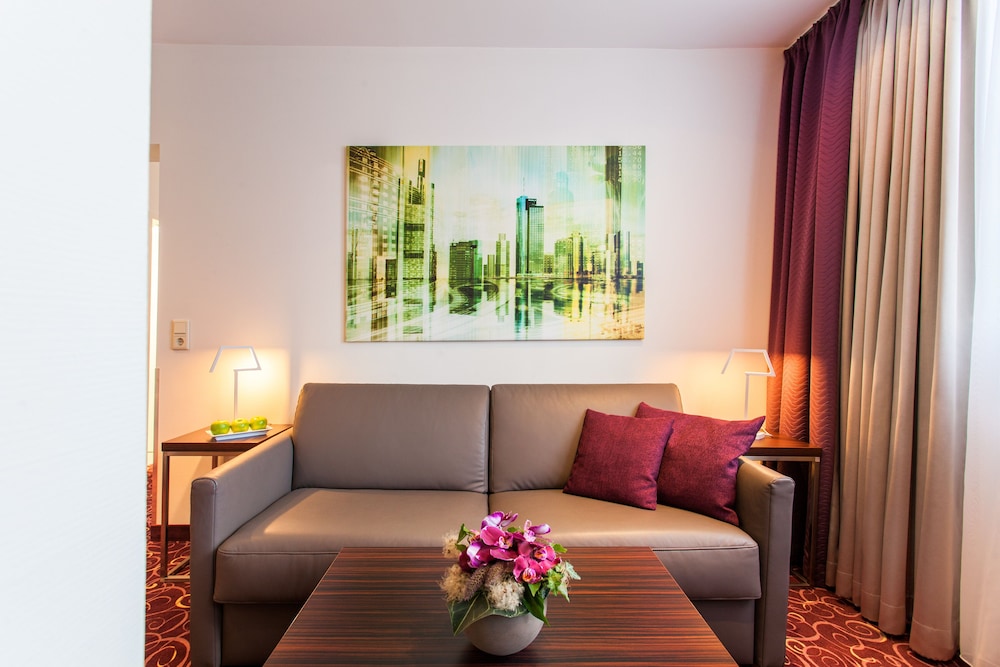 The Domicil Hotel 24
