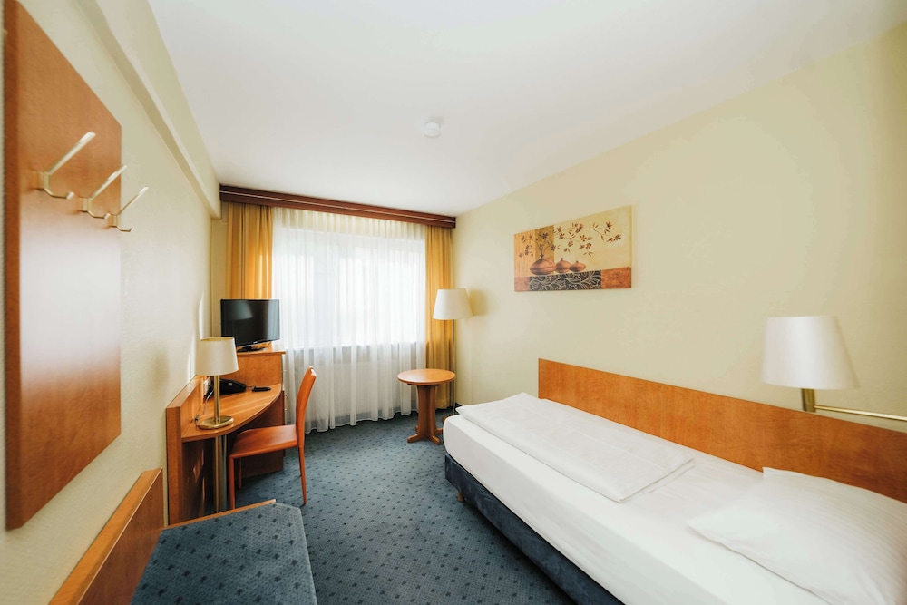 Savoy Hotel Frankfurt 1