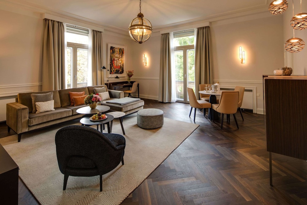 Steigenberger Icon Parkhotel 10