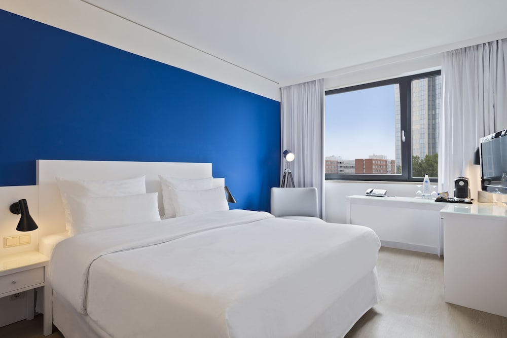 Hotel Frankfurt Messe Affiliated by Meliá 10