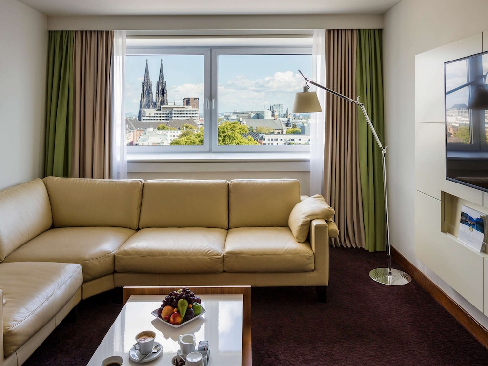 Pullman Cologne 8