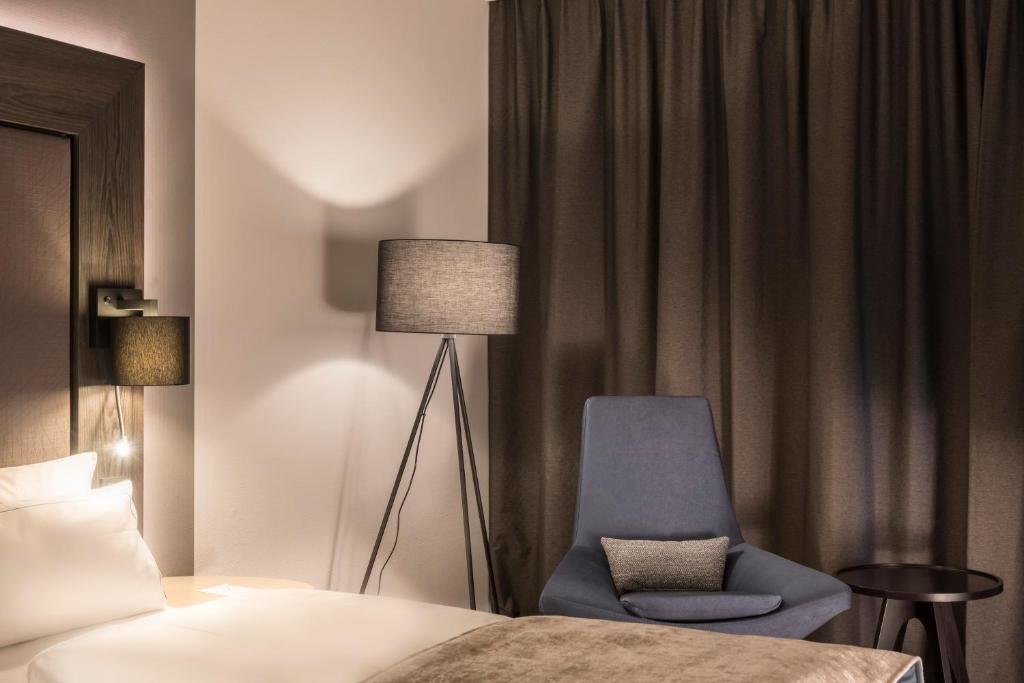 Holiday Inn Berlin - City West 20