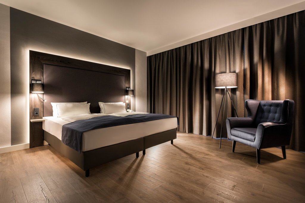 Holiday Inn Berlin - City West 16
