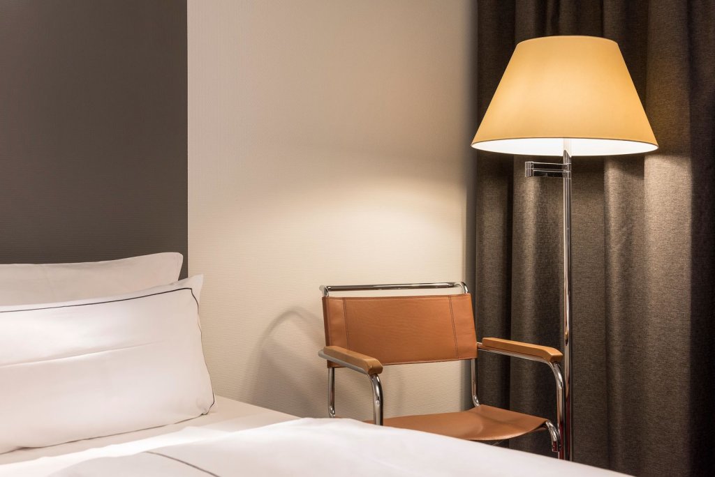 Holiday Inn Berlin - City West 7