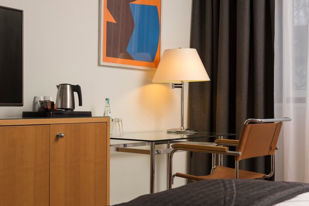 Holiday Inn Berlin - City West 15