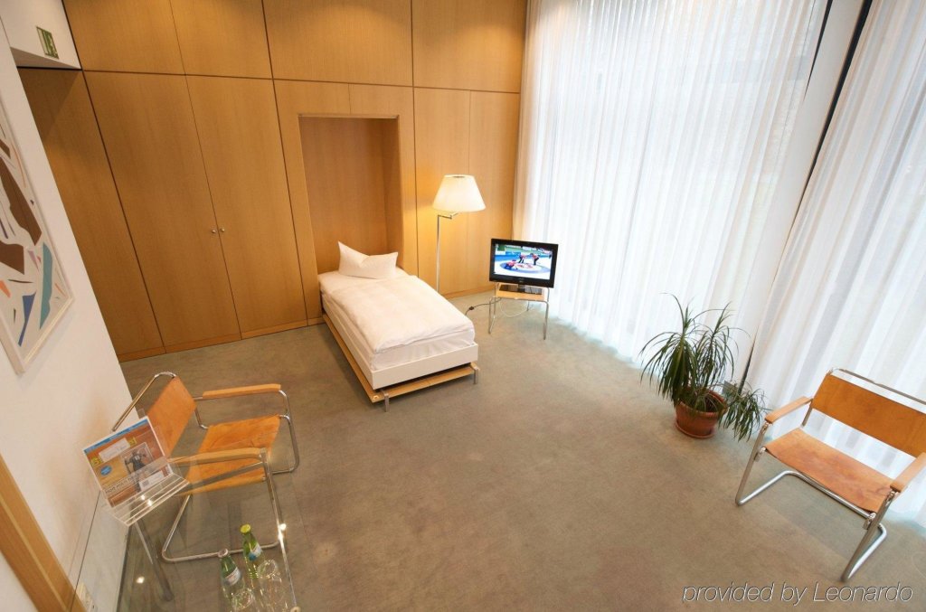 Holiday Inn Berlin - City West 3