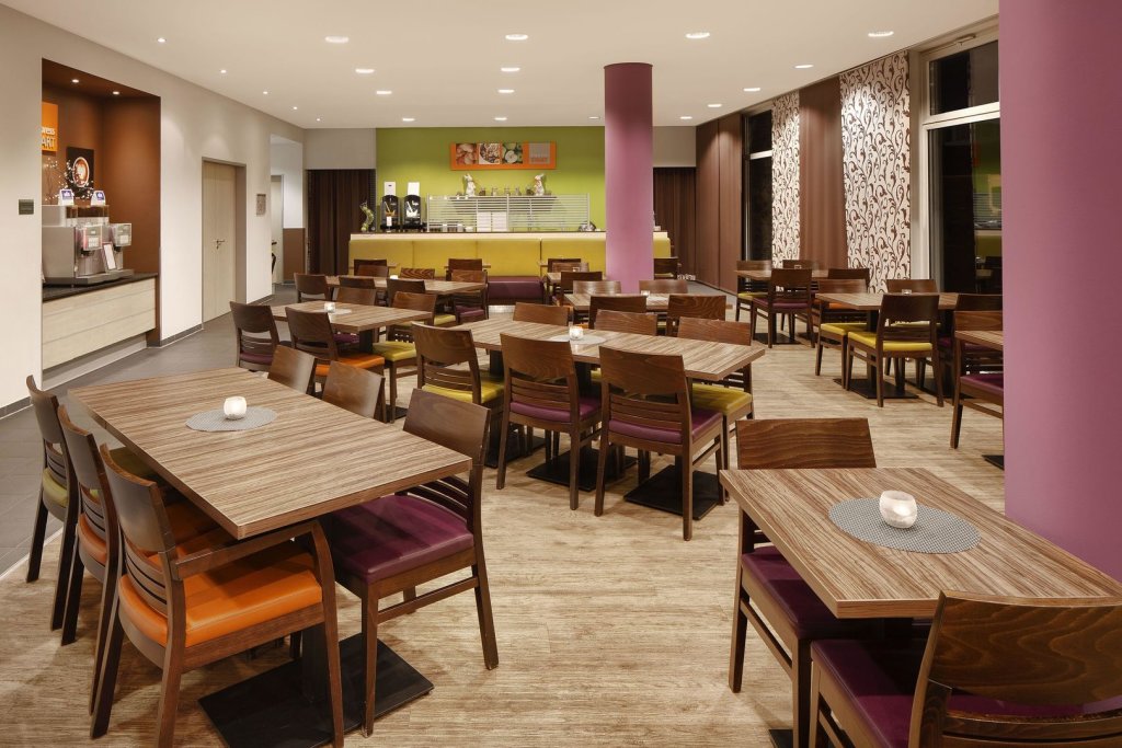 Holiday Inn Express Düsseldorf - City North 21