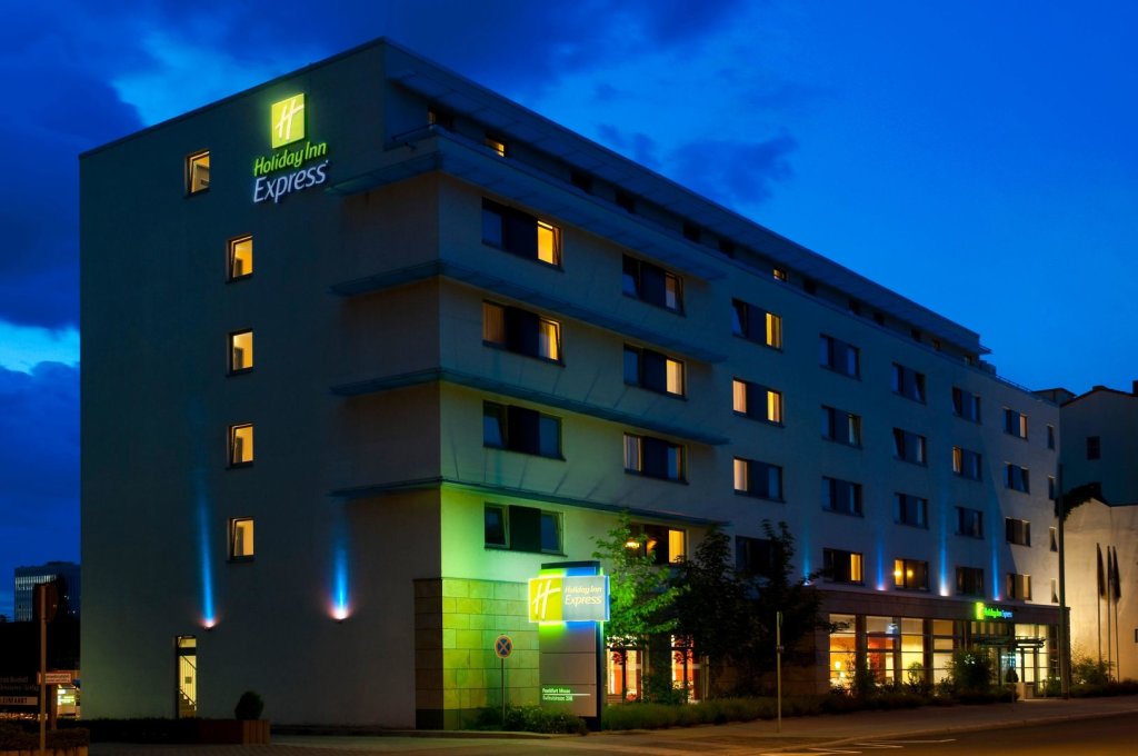 Holiday Inn Express Frankfurt Messe 5