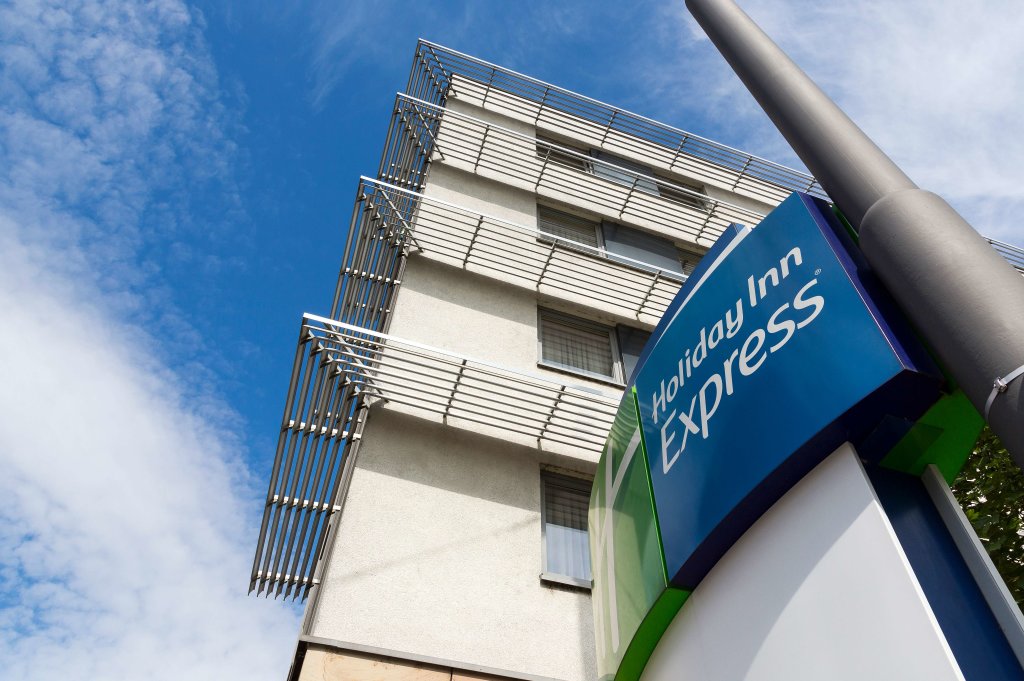 Holiday Inn Express Frankfurt Messe 19