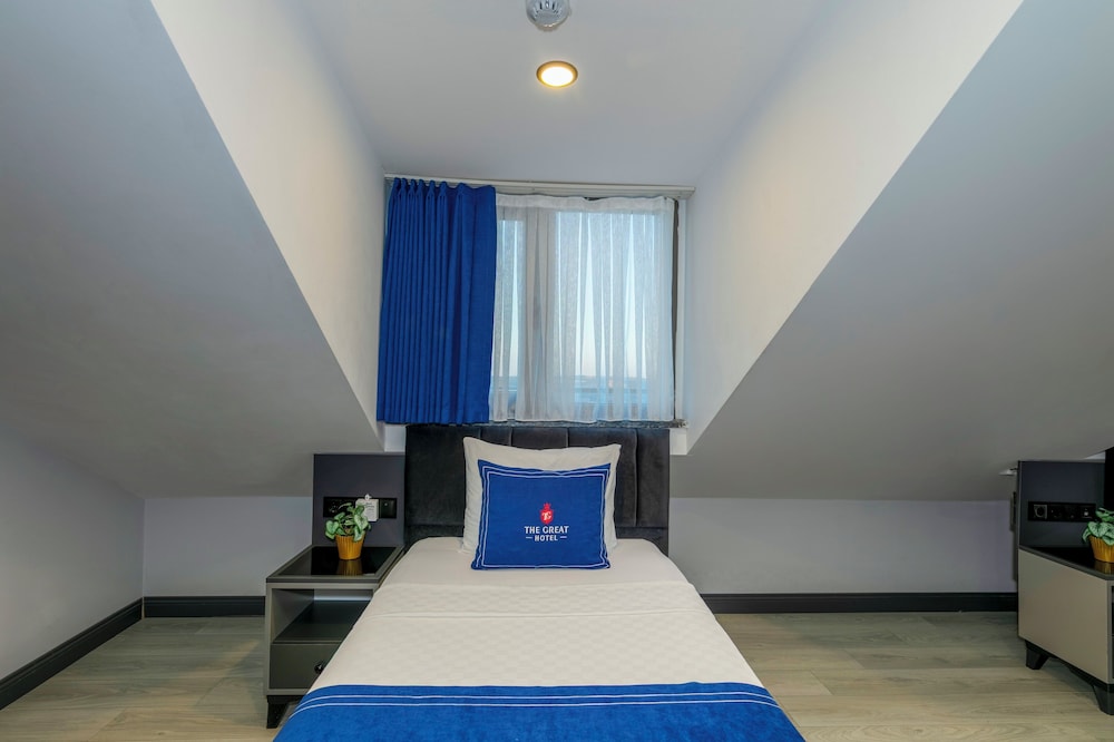 The Great Airport Hotel 23