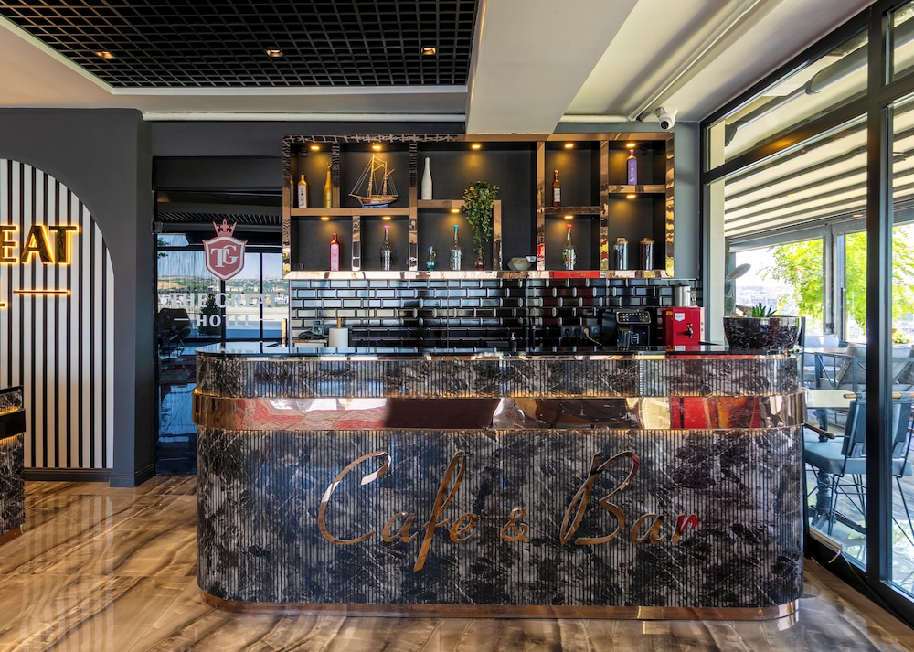 The Great Airport Hotel 5