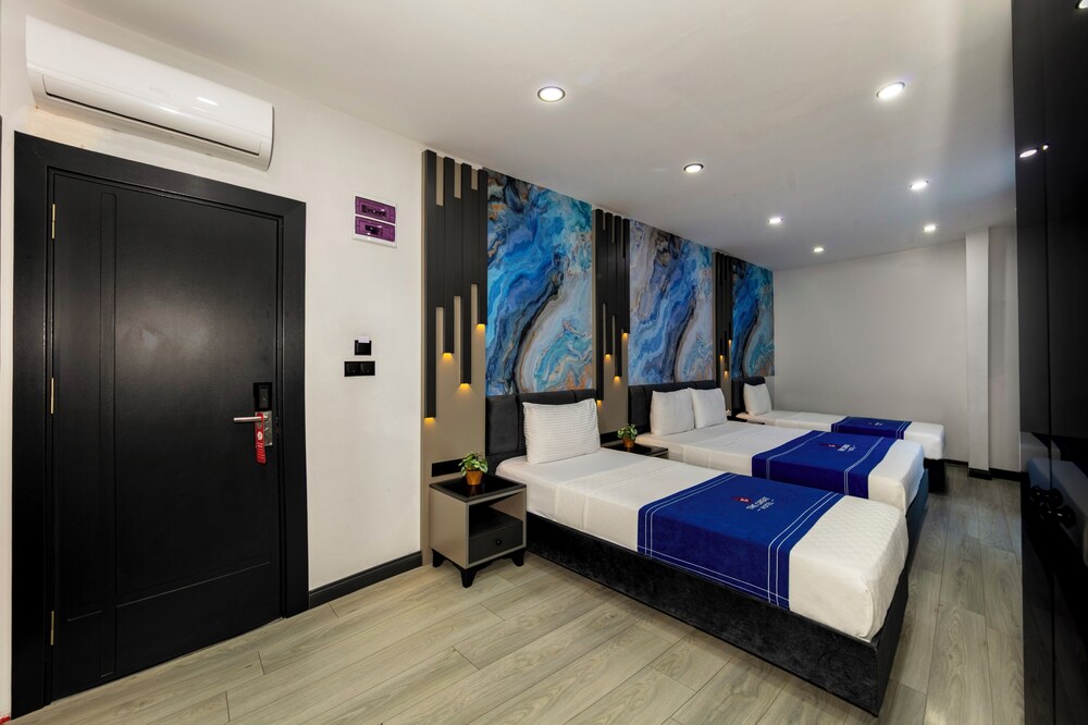 The Great Airport Hotel 11