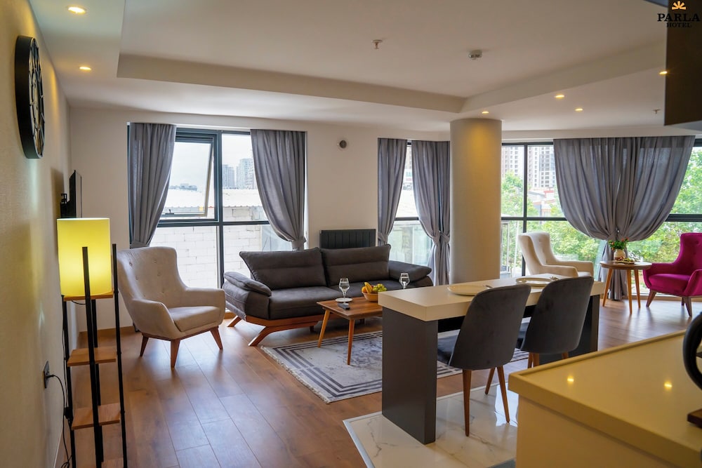 Parla Suite Hotel 11