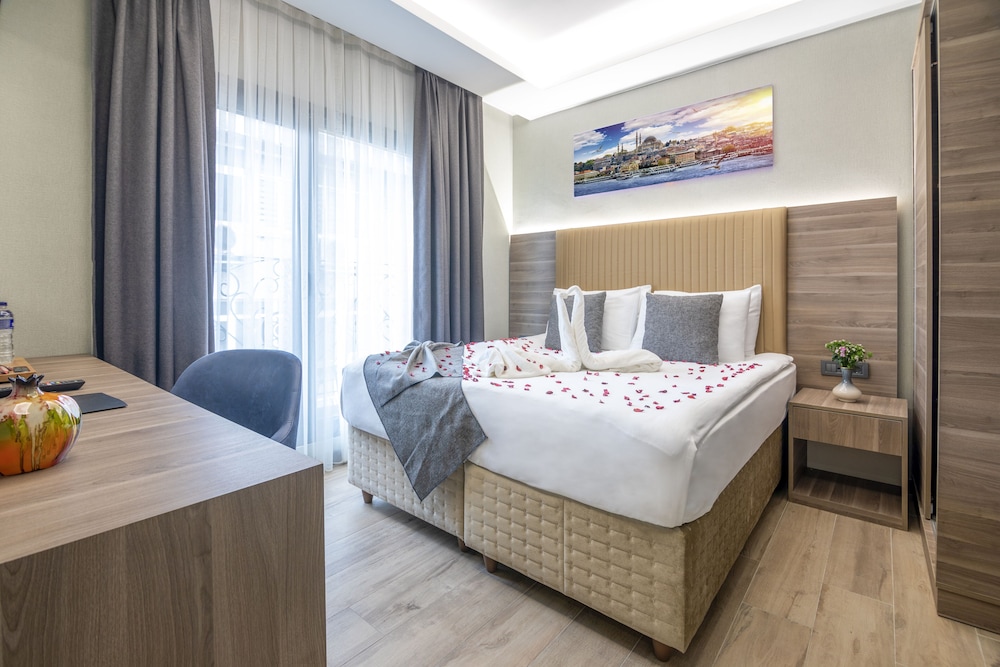 The Omiya Hotel 4