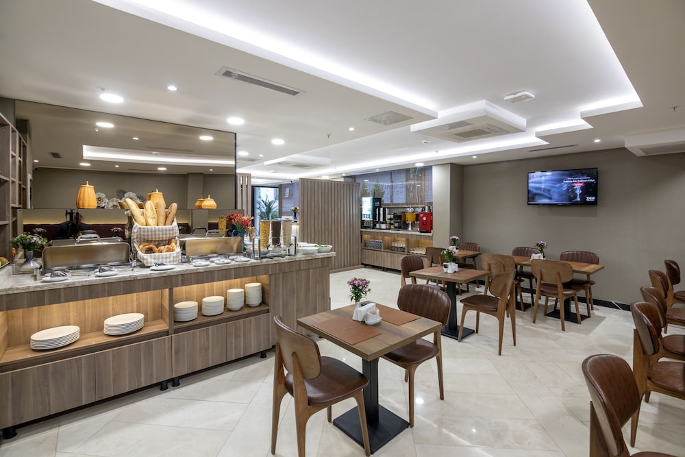 The Omiya Hotel 22