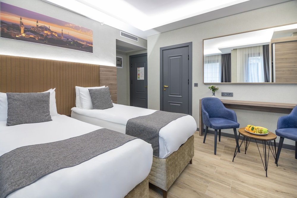 The Omiya Hotel 14