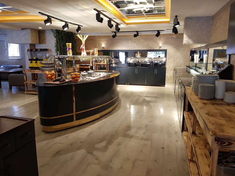 Gardan Hotel 24