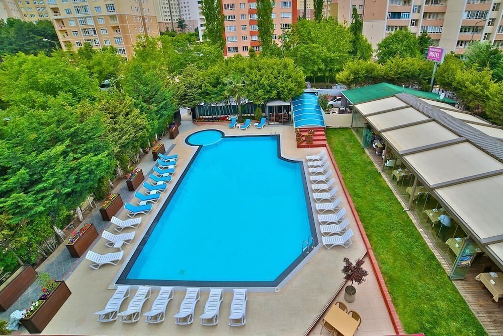 Gardan Hotel 16
