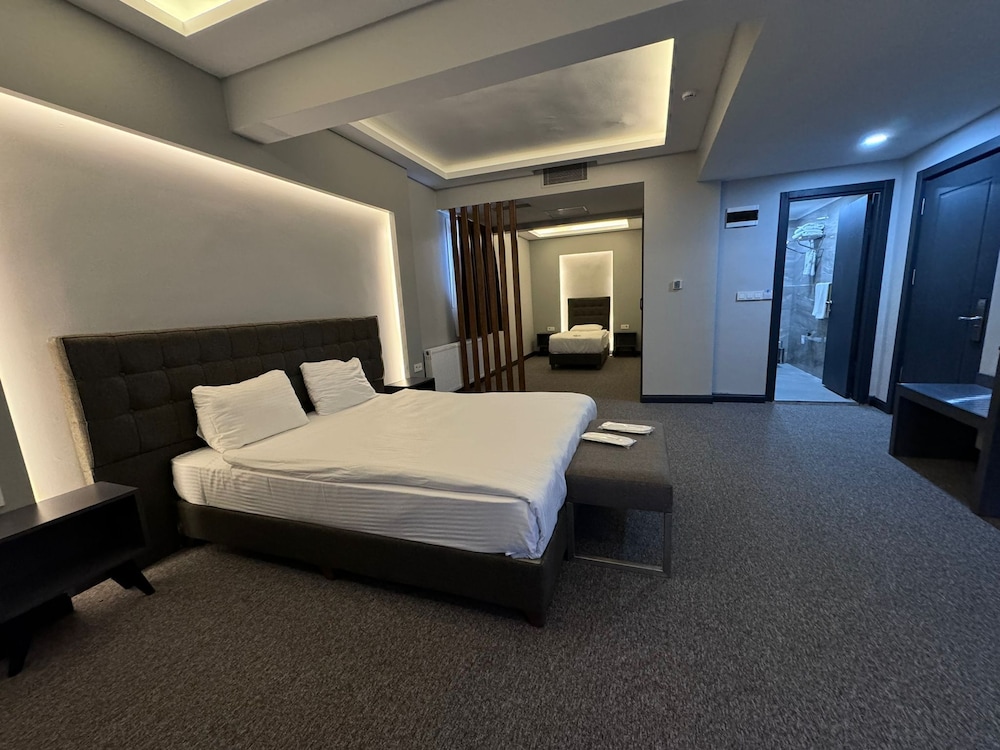 Gardan Hotel 7