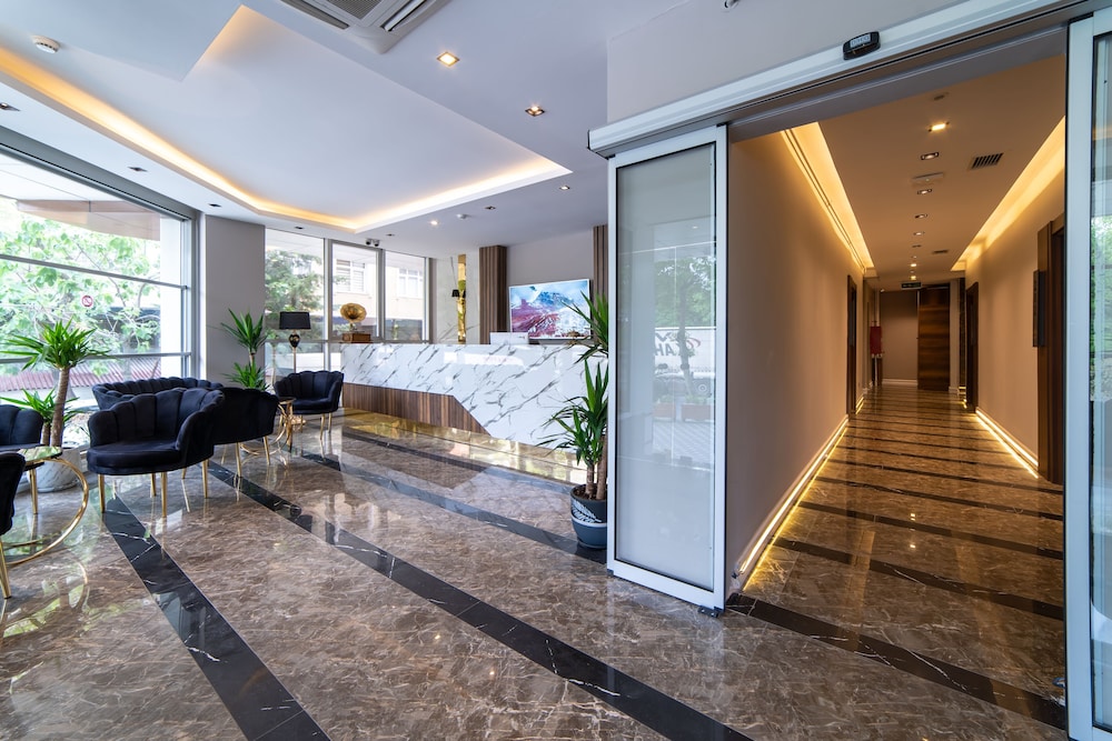 Garden Room Suit Hotel 8