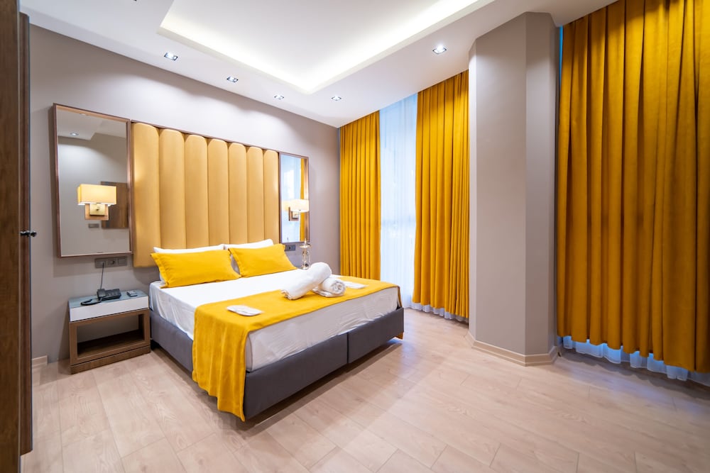 Garden Room Suit Hotel 14