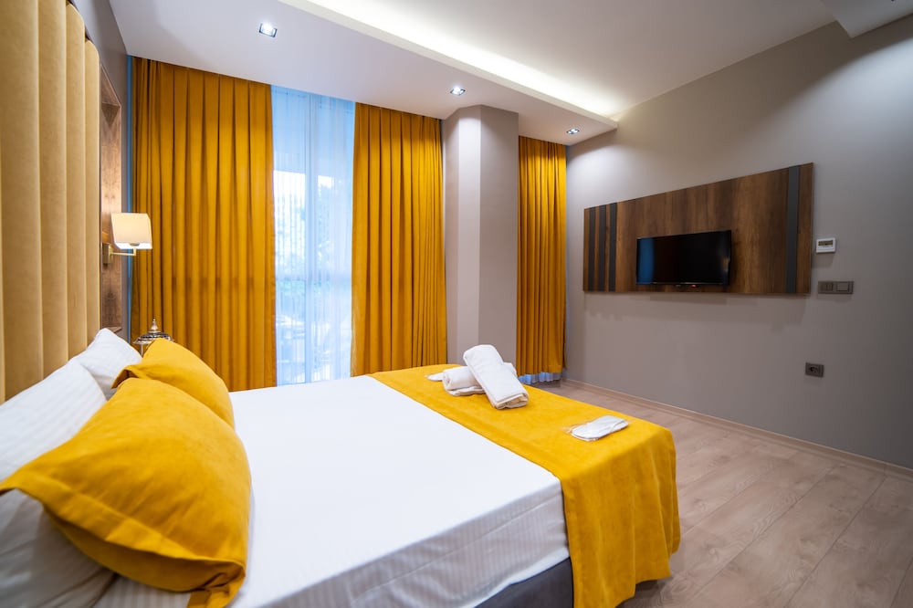 Garden Room Suit Hotel 13