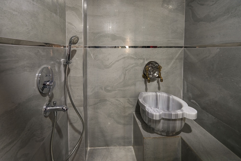 Hotel Kurucesme Business 18