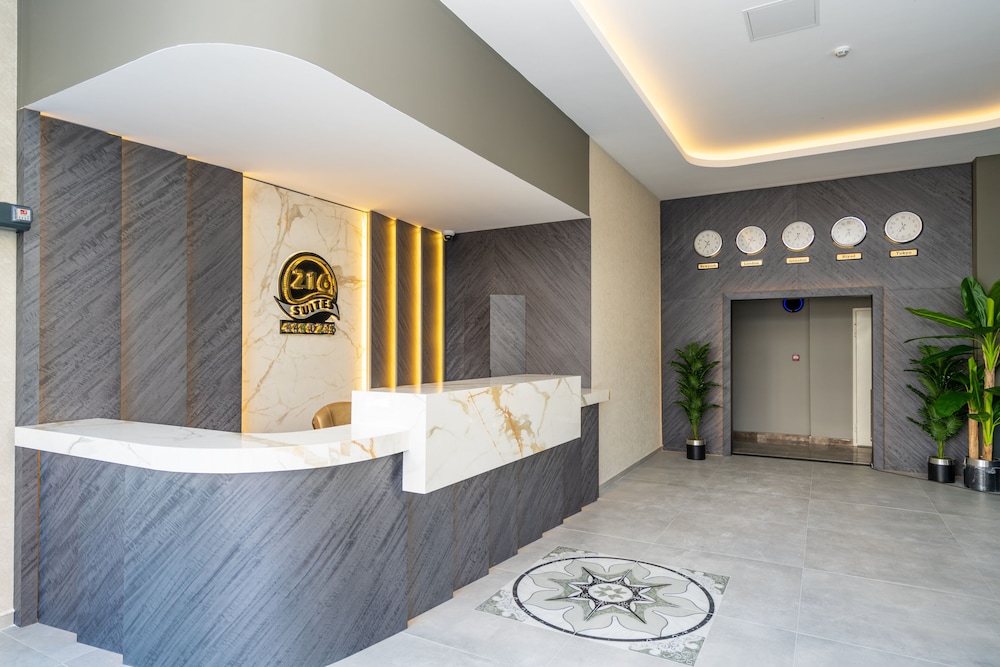 216 Ruby Suite 2