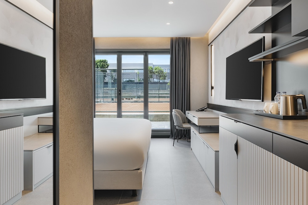 Inventist Hotel Sports Academy 8