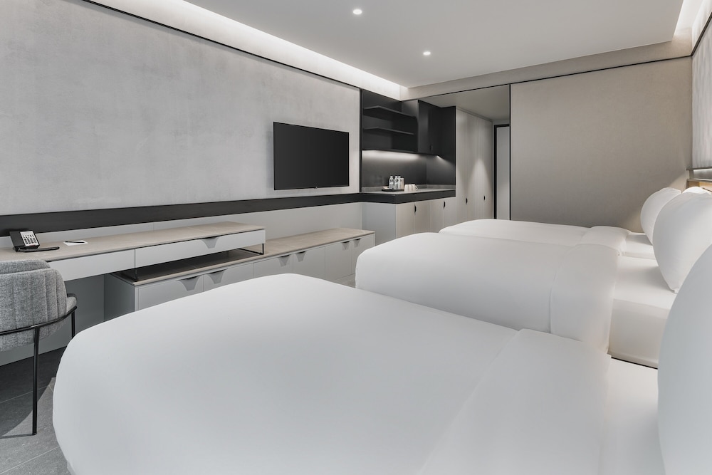 Inventist Hotel Sports Academy 12