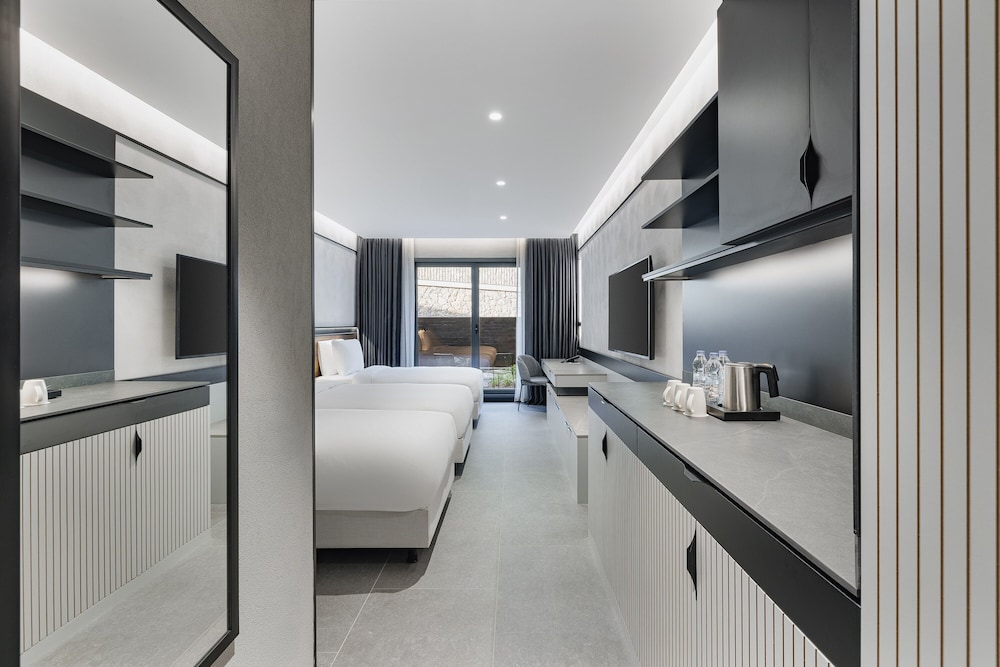 Inventist Hotel Sports Academy 13