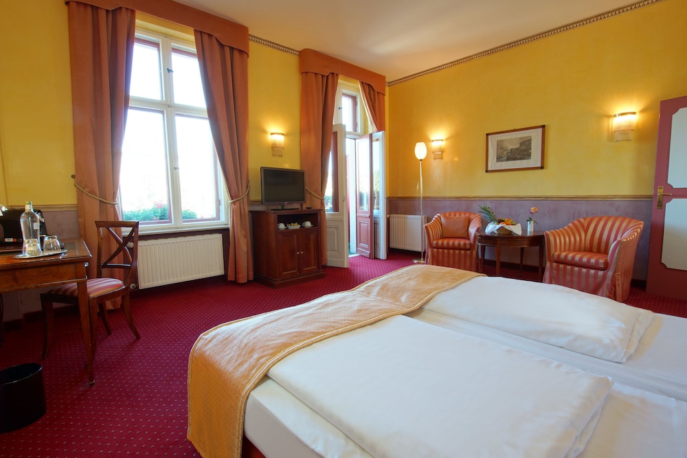 Hotel Am Luisenplatz Potsdam 13