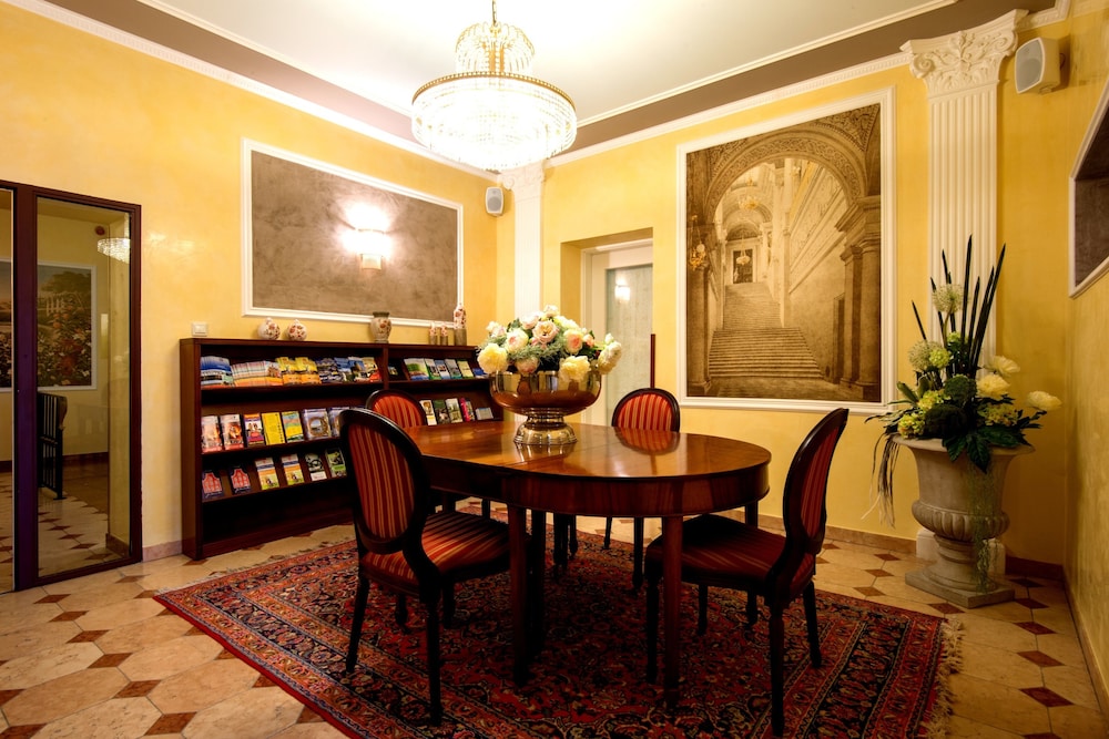 Hotel Am Luisenplatz Potsdam 3