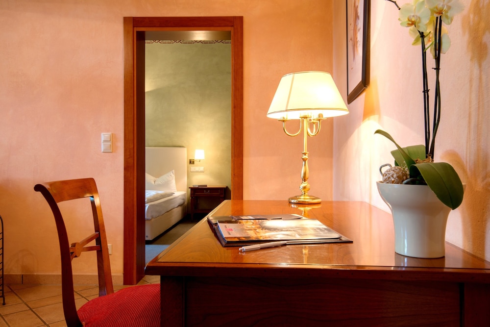 Hotel Am Luisenplatz Potsdam 8