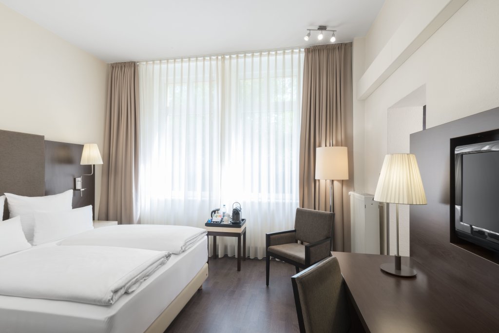 NH Frankfurt Villa 19