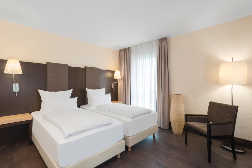NH Frankfurt Villa 15