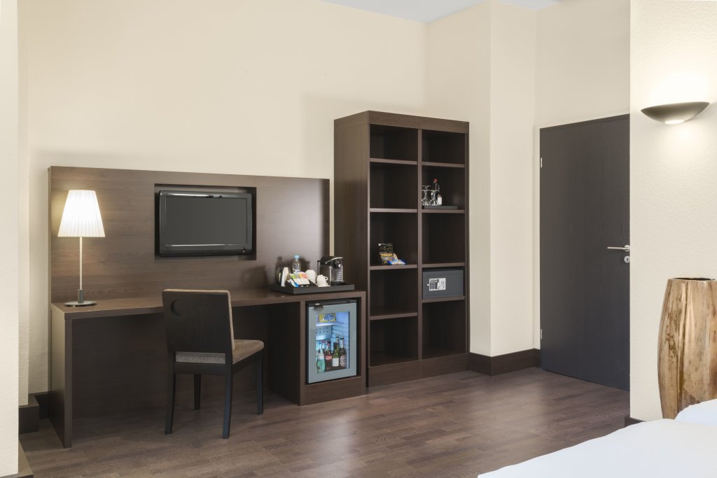 NH Frankfurt Villa 20