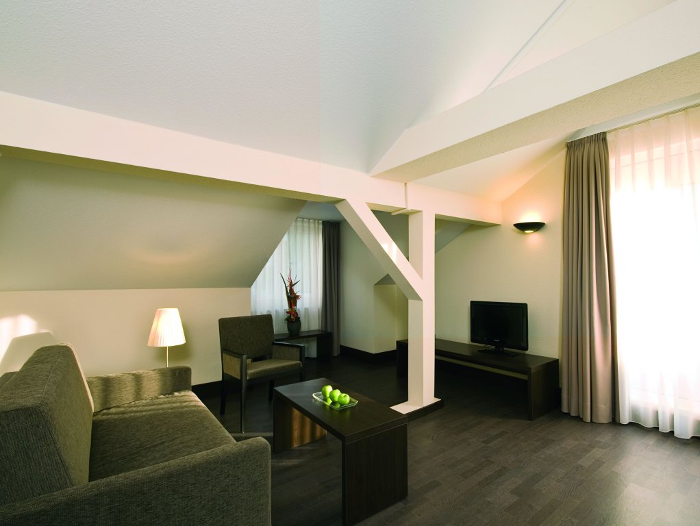 NH Frankfurt Villa 1