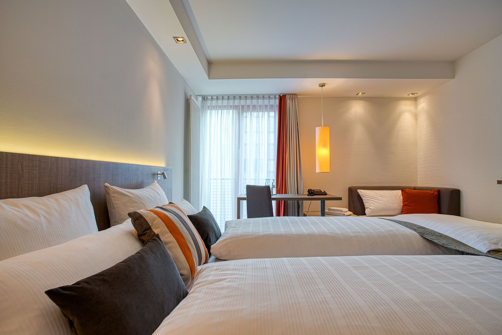 Kommerzhotel 12