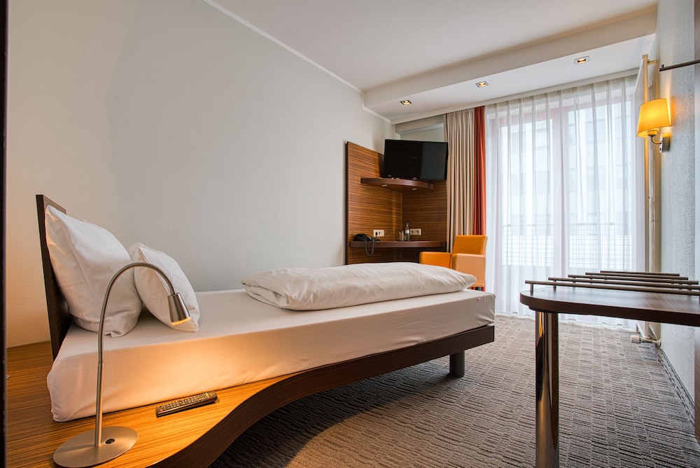 Kommerzhotel 6