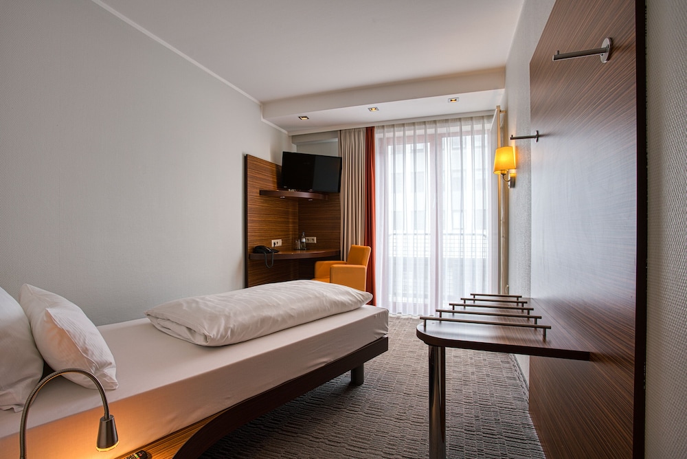 Kommerzhotel 8
