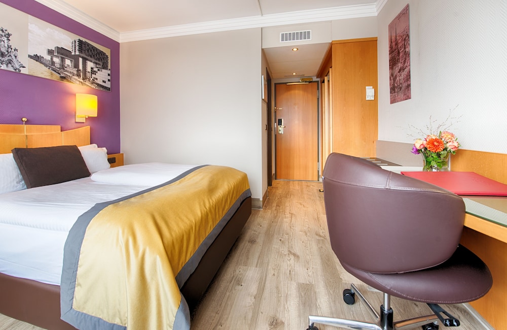 Leonardo Royal Hotel Köln - Am Stadtwald 15