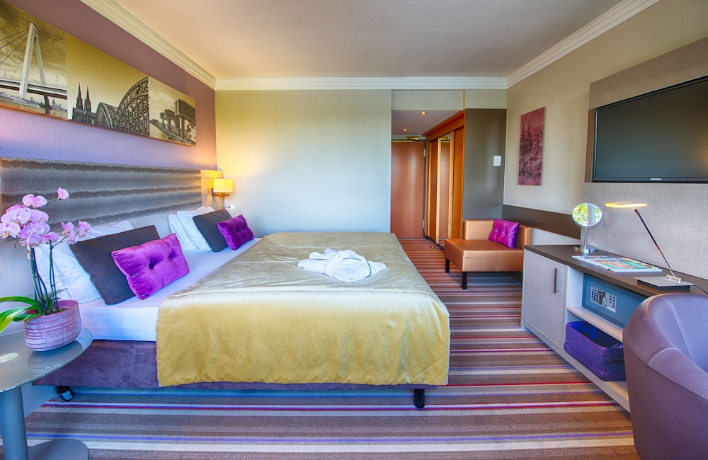 Leonardo Royal Hotel Köln - Am Stadtwald 7